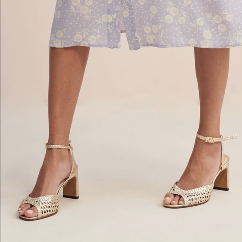 ISO!!!! Rouje Liz heels in sz 37